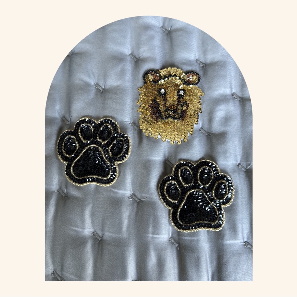 Lion paws and lion head appliqué sew on